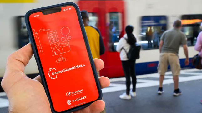 EchtzeitRep's tweet photo. ⚡ Höhere Kosten im ÖPNV: Das Deutschlandticket wird teurer.   
Die Verkehrsminister begründen die Preiserhöhung auf 63 Euro pro Monat mit den stark gestiegenen Betriebskosten der Verkehrsunternehmen. https://t.co/VLnu37j8Nx
