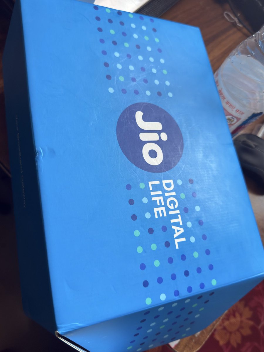 ratan_dixit_'s tweet photo. "Extremely disappointed with the recent JioFiber installation. My 100 Mbps plan is providing less than 1 Mbps upload speed, making service unusable.Please resolve this connectivity issue promptly or initiate the return of the connection and refund." @JioCare @reliancejio worst😣 https://t.co/8lqDMLstbj
