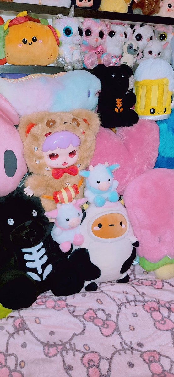 Miichel701's tweet photo. #joymiya #dimoo #plushkeychain #kawaii #blindboxes #doll #dolls #figure #figures #lifestyle #kidcore #kidwave #collectibles #collector #aesthetic #collection #toycollector #toycore #toywave #toys #toy #blindbox #figures #toycollection #joymiya400 #myroom #trendingtoys #viraltoys https://t.co/RQQSe5gIvw