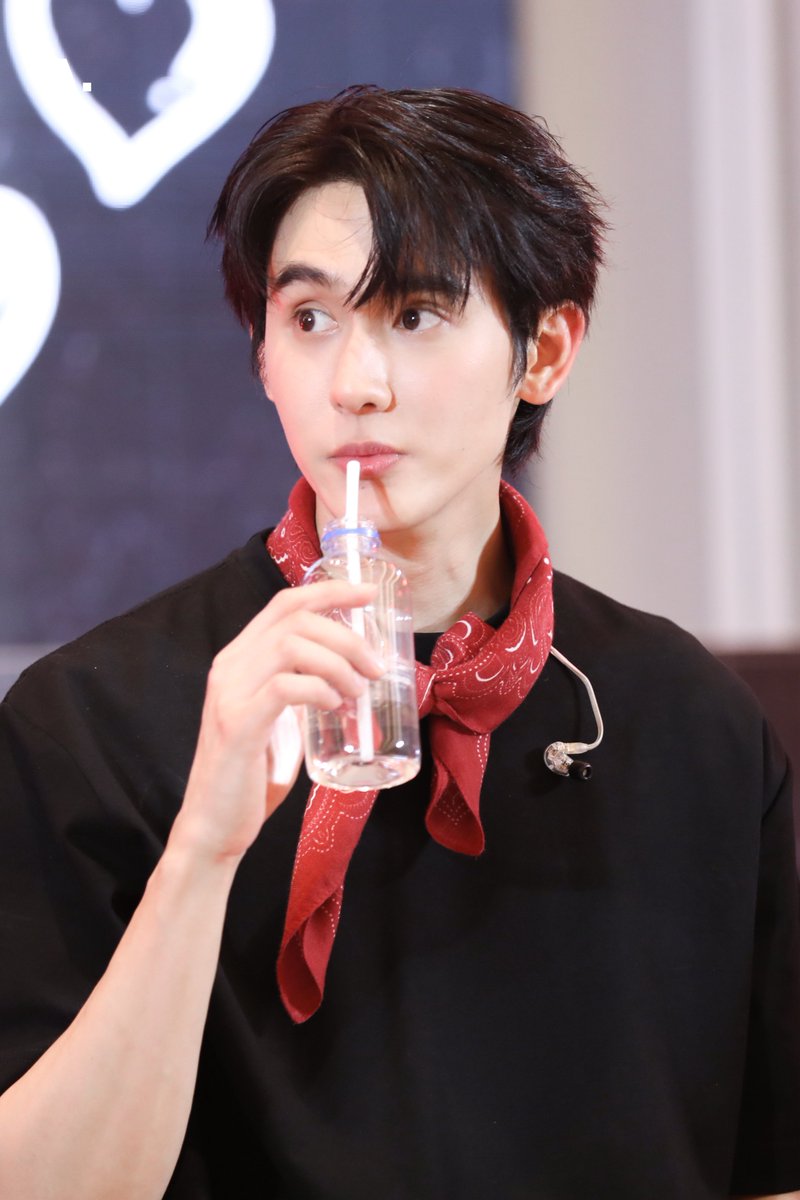 aunaun_93's tweet photo. คุณแป๋ว native 🍅🥹✨✨✨

FORCEBOOK X BONCHON TRIP D1
#BonchonStaycationxFB
#kasibook https://t.co/Cw8J3jvr7t