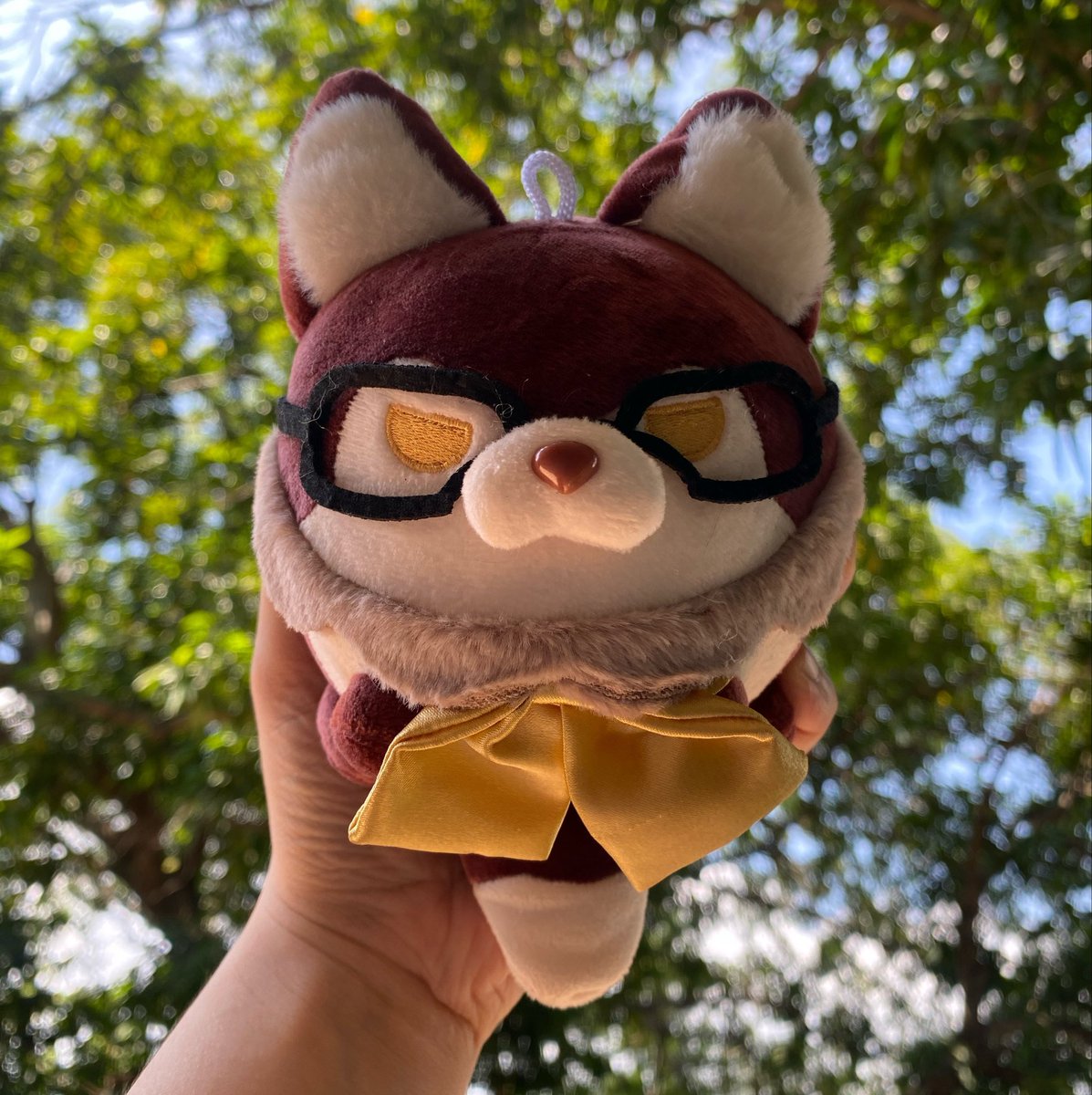 MsElizaberry's tweet photo. By the way… my Ao Yin No. 1 Wolfie Plushie arrived just in time for #100DaysWithValko 🥺🐺💚🐾

#ValkoIsLoved
#BringValkoBack https://t.co/OAKU1qW4O6