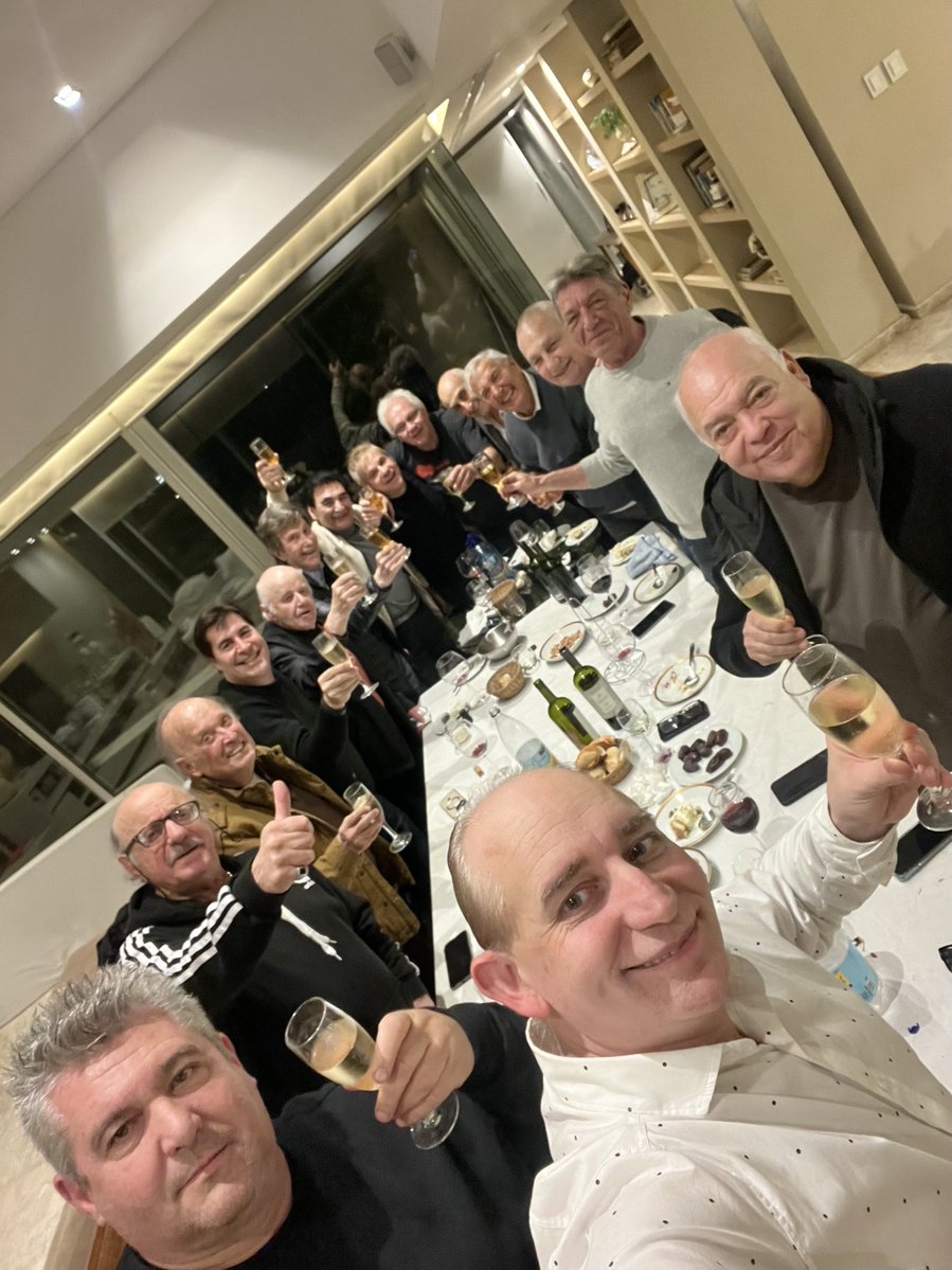 MAGOSINDIENTES's tweet photo. #Cena de Martes en lo de Omar Lauria con #Amigos #Productores !!!! https://t.co/sQ114l6NVV