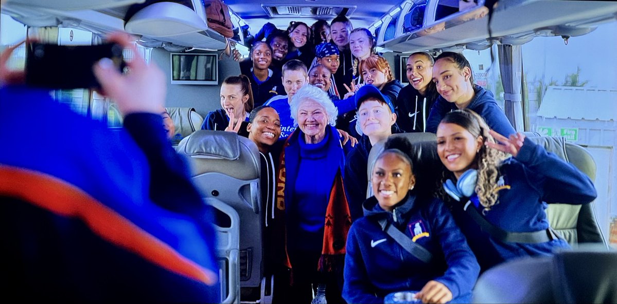 Lurkin_9_5's tweet photo. it’s the last picture she took, and my bet is it’s gonna be in their locker room forever 🥹 #tedlasso https://t.co/PoTpcpkrSy
