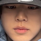 noohodmik's tweet photo. 입술이랑 볼 귀여워 https://t.co/mZ7WDJRLKC