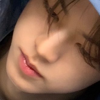 noohodmik's tweet photo. 입술이랑 볼 귀여워 https://t.co/mZ7WDJRLKC