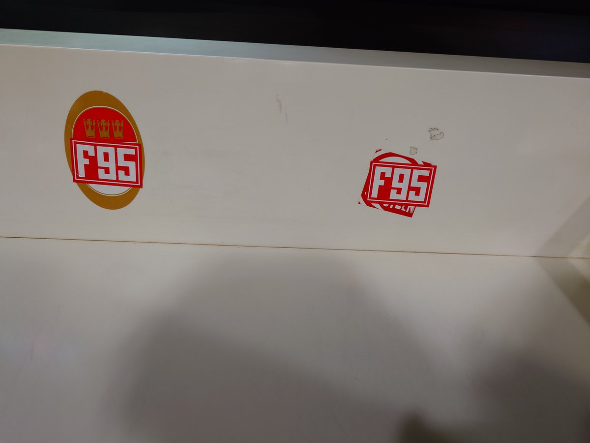 dominikkazim's tweet photo. Überklebt 
❤️🤍
#F95 https://t.co/yvIRM86pwR