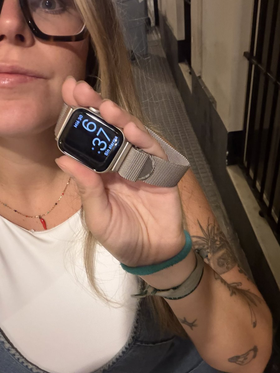mpenalverr's tweet photo. Pa’ que se quede tranquilo usted, si quiere le mando otra a las 19 cuando vuelva.

Ayer, muchas compañeras cogimos vacaciones para poder estar, hoy otras con la mente en la acampada tenemos que volver. 

Qué almas tan feas tenéis para juzgar e insultar a quien lucha. https://t.co/w4sINMfJtv