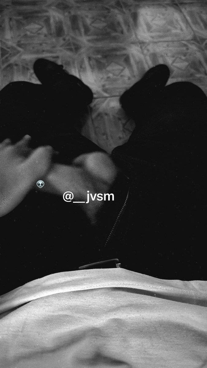 __jvsm's tweet photo. siempre salgo cachondito de la prepa 😔🐥 https://t.co/mGBUdlqCN1