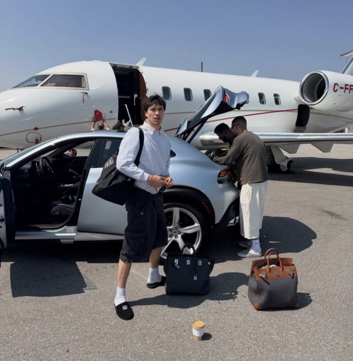 NobleLee_'s tweet photo. Call me delusional, but I see you traveling to Switzerland in 2027 just for a normal luxury  vacation. 

Claim it. Amen 🙏🏼✨ https://t.co/BfJZUD4VIR