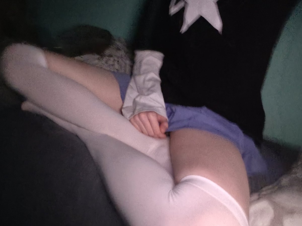 Raifuru00's tweet photo. Yay~

#femboy #thigs #twink https://t.co/uHGYjXtGO1