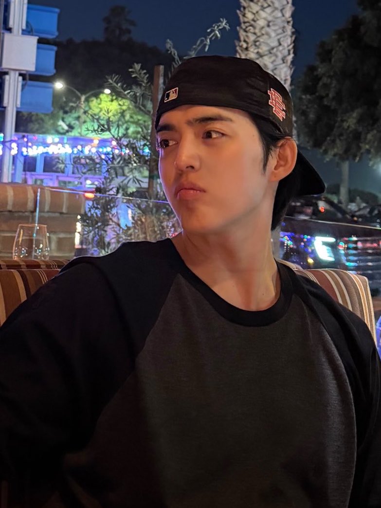 cheolidoscoups's tweet photo. KUHANG KUHA AKO NG GUOZ LORD https://t.co/B1UMxrI5j5