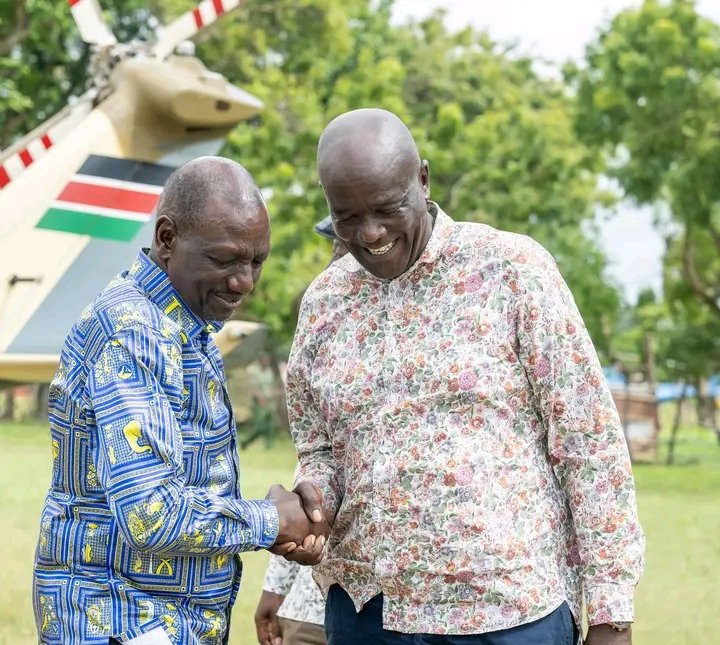 bre39342's tweet photo. While keyboard warriors on X are busy writing essays and filing court cases to stop the Sh2.2T Dangote refinery, Lamu is quietly gearing up for 60,000 jobs and an airport expansion. Go ahead and keep fighting development from your couches! Viva Ruto for pushing through the noise. https://t.co/1qALcFBeNa