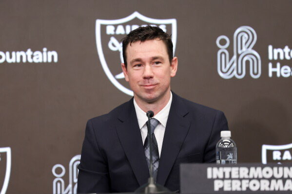 NFL0000000's tweet photo. @NFLosophy S for Second Tier
First Tier is one man alone…

Klint Kubiak https://t.co/sByWCnMtH3