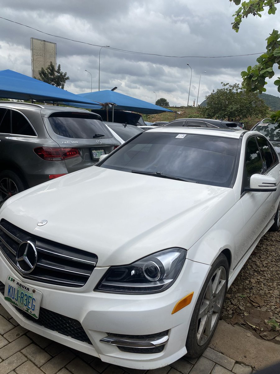 hanniya15's tweet photo. π¨ JUST IN - ABUJA REGISTERED C300 4MATIC π¨
Mercedes-Benz C300 4MATIC 2013
White | Panoramic Roof | KUJ-83EG
Buy & Drive - Nothing to Fix!
π° β¦10M NET - BEST PRICE IN
π Location: Abuja
#QueenRideAutos #AbujaCars #C300 #MercedesForSale #BuyAndDrive https://t.co/epRlHUIfM5