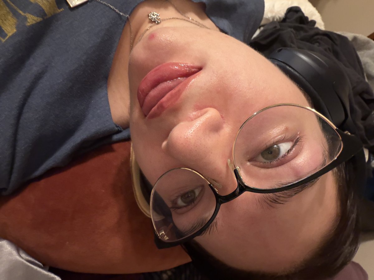 purple_image2's tweet photo. Straight goofing 🙃🧸 https://t.co/3XAFh9FFi2