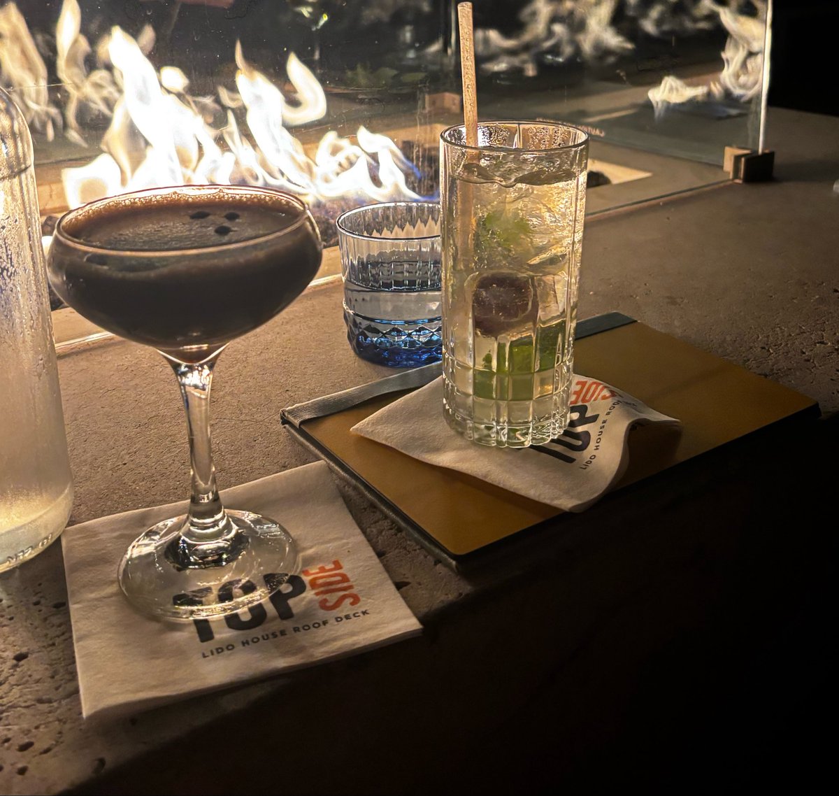 kingarmanii's tweet photo. drinks, pretty friends, and absolutely no complaints https://t.co/hKH9RmBwpb