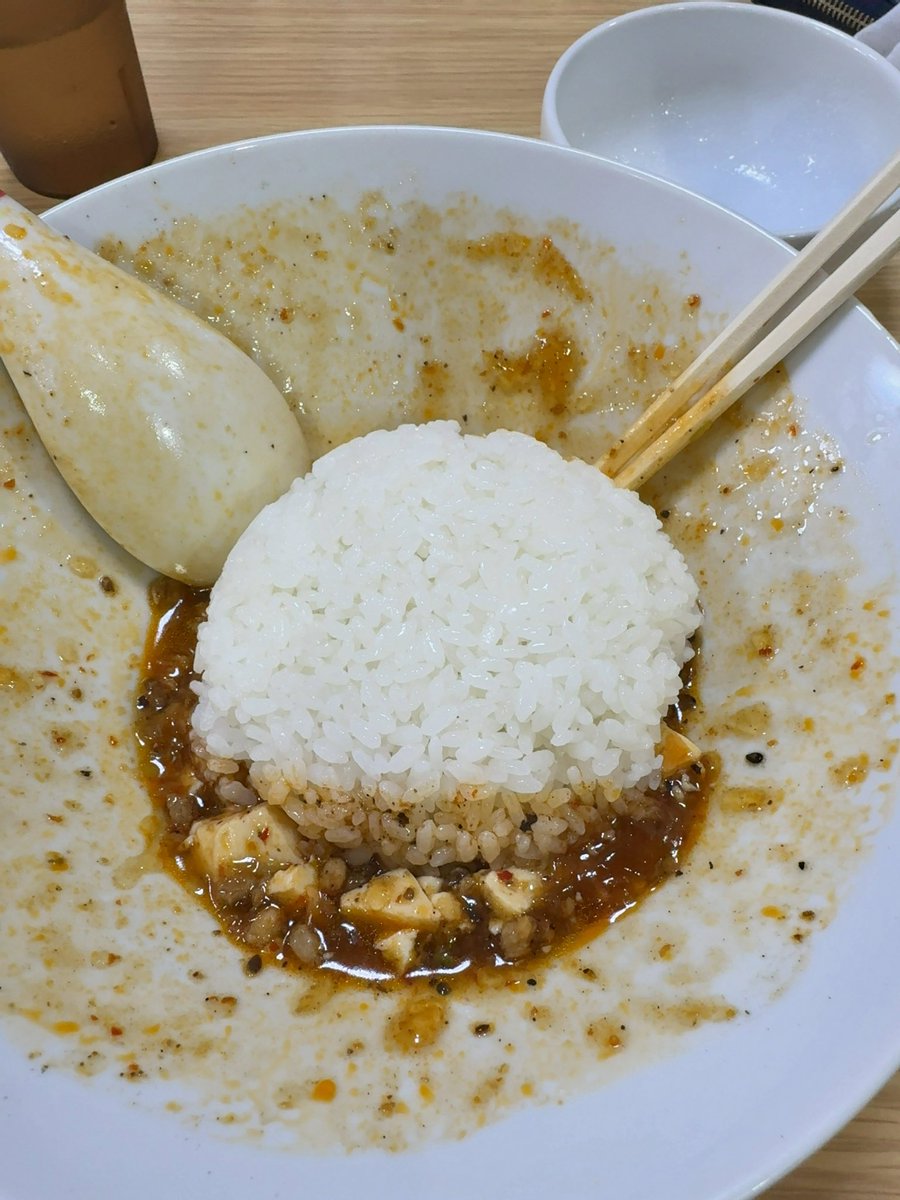 highrock_x's tweet photo. ランチ

麻婆あんかけ麺ライスセット

1,050円

ごちそうさまでした😋

#ランチ
#ラーメン
#麻婆あんかけ 
#麺飯食堂栄 https://t.co/jUnkkpdn2h