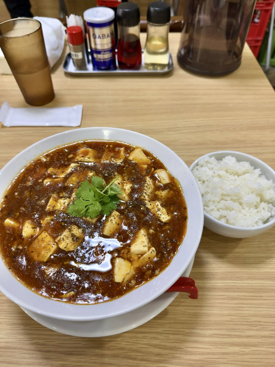 highrock_x's tweet photo. ランチ

麻婆あんかけ麺ライスセット

1,050円

ごちそうさまでした😋

#ランチ
#ラーメン
#麻婆あんかけ 
#麺飯食堂栄 https://t.co/jUnkkpdn2h