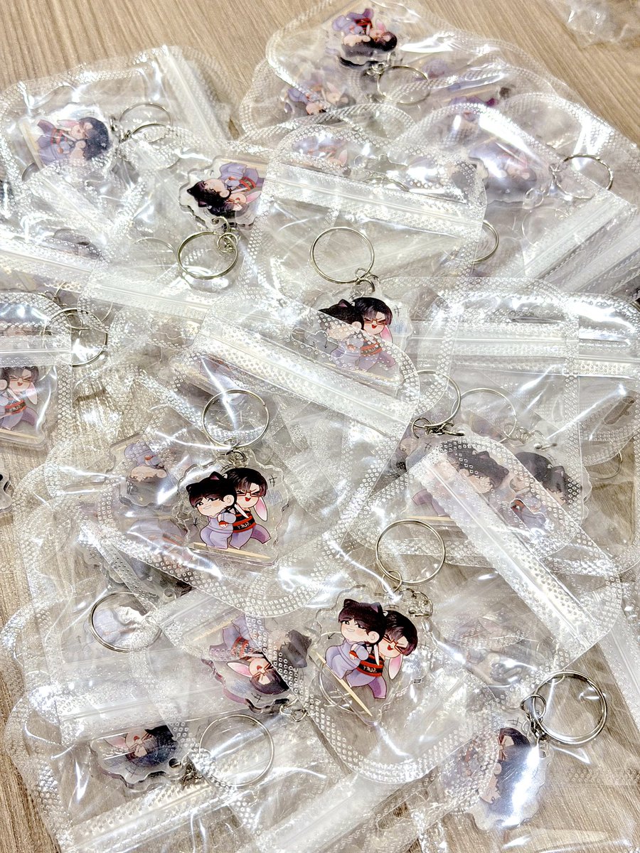 kliwtm's tweet photo. GIVEAWAY 🤍 

กิ๊บ 95 ea.
พวงกุญแจ 55 ea.

 🗓️: 3 Oct. 2026
📍: Impact Arena✨

ตอนทำจำนวน ไม่นึกถึงตอนแบกไปเลย มาแลก 😂
มารับน้องกันน้า 
ขออนุ��าตค่ายเรียบร้อยแล้วค่า💕

ขอบคุณรูปน่ารักๆ จาก @Hunda_JS14 งับ

#THEMOMENT_ARENAENCORE 
#NONTTANONT
#Nontfam https://t.co/Ul8jiAIbjI