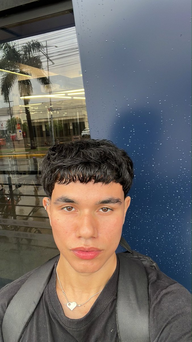 gabrielssantts's tweet photo. Boaaa noite ❤️ https://t.co/wnxHGlAhOI