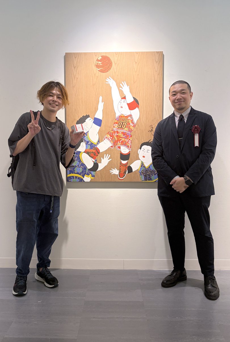 koshirano's tweet photo. 小学校時代の同級生で博多人形師として活躍中の中村弘峰くん（@hirominator）が名古屋で初個展ということでお邪魔してきました！ 
ちょうどアジア大会やってるのもあるけど、どの作品もメチャクチャかっこよかった。  
https://t.co/ClIFRzQ76Y https://t.co/tSbSmZrpib