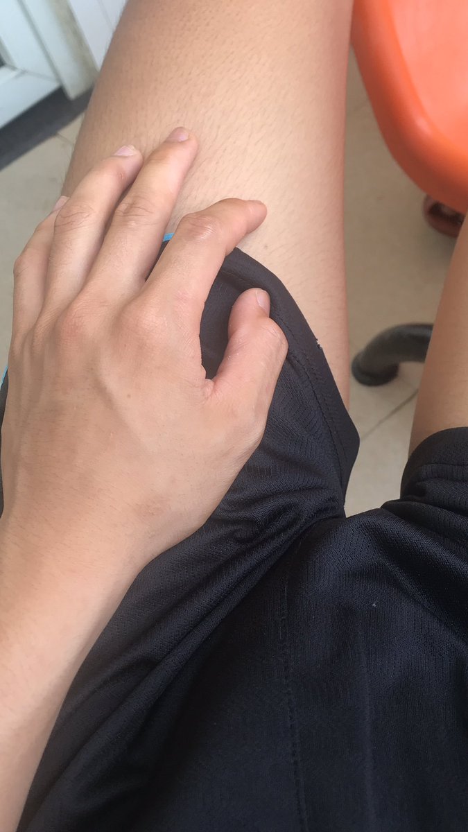 Nattanon_sha's tweet photo. ออกมากินข้าวลืมใส่ กกน. https://t.co/3ZEdta1Se1