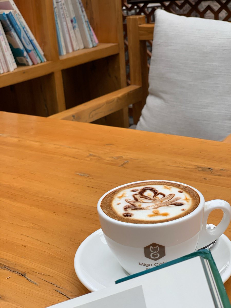 kimlan179941's tweet photo. A stranger in the coffee shop noticed my hands were shaking badly, slipped a warm hot chocolate across the table, and left with just a kind smile. Small kindnesses make big days. https://t.co/d3A8tzwrdD