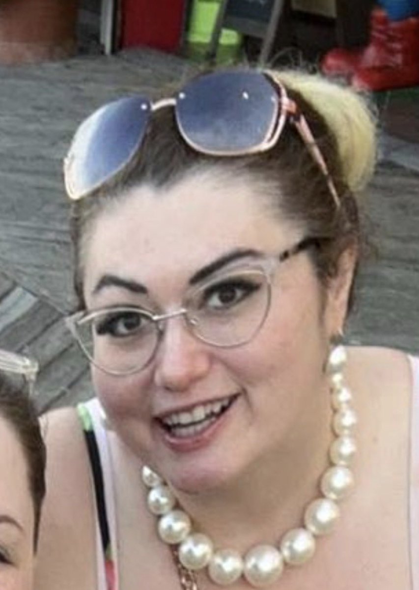 bayangdoll's tweet photo. Same in da face bitch get a fucking job porn is NOT cutting it https://t.co/91tflKfZAw
