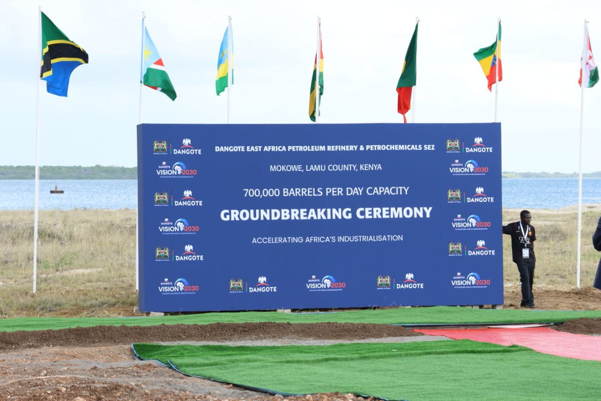 lapsset's tweet photo. Today, Lamu takes centre stage as we witness the groundbreaking of the East Africa Oil Refinery at #LamuPort Industrial Park—a landmark investment in Kenya’s industrial and energy transformation.

Located within the #LAPSSETCorridor, the refinery will strengthen the region’s energy, trade, logistics and industrial links, connecting Kenya and East Africa to global markets.

With a planned capacity of 700,000 barrels per day, the project is expected to boost energy security, reduce reliance on imported refined petroleum products, and support industries such as petrochemicals, fertiliser and manufacturing.

It will also create jobs, support local businesses, expand maritime activities and attract further investment along the #LAPSSETCorridor .
#Corridorofopportunity #Africaninfrastructure #Globaltrade #LapssetforBusiness #Dangote #DangoteRefinery