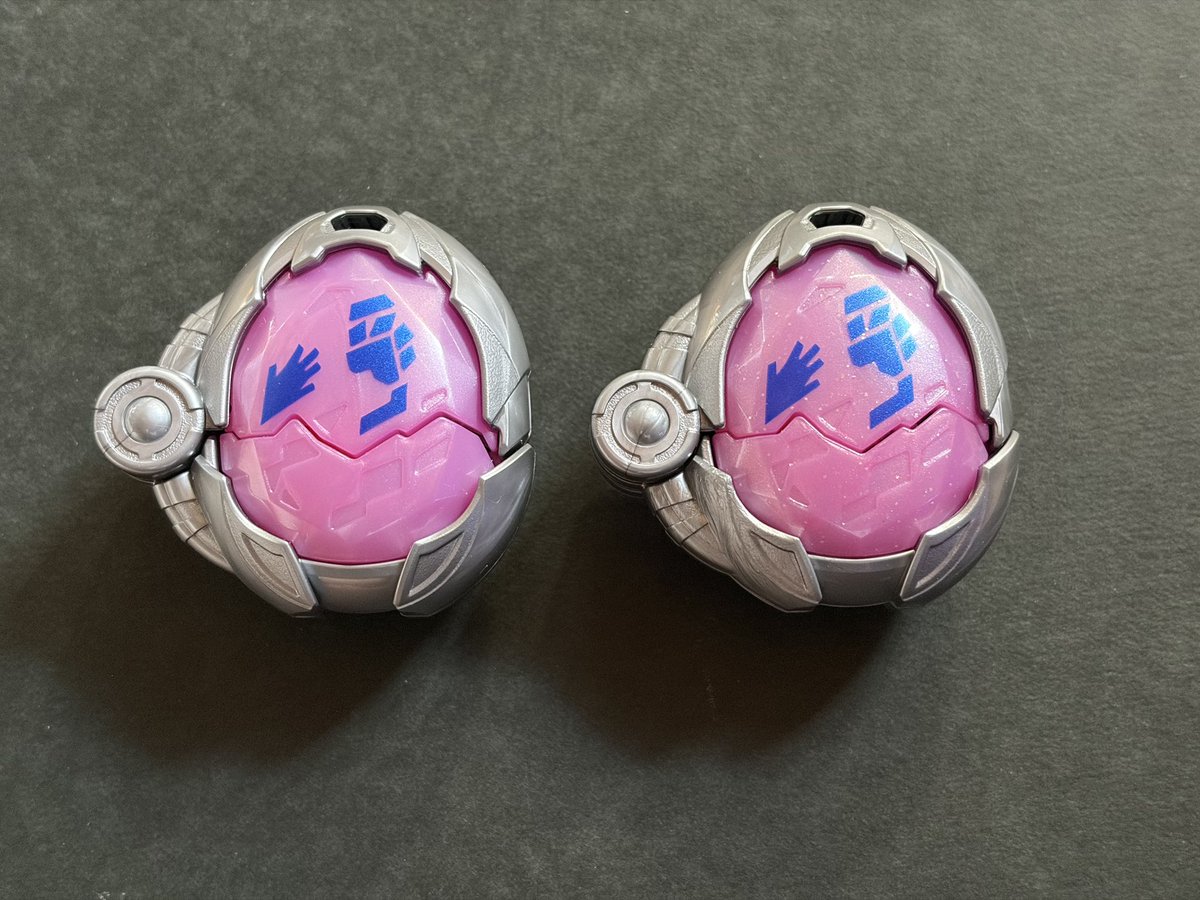 ELS_gbf's tweet photo. ライドエグズ1スペシャルver.比較
#仮面ライダーマイス https://t.co/CUWCOvAzTp