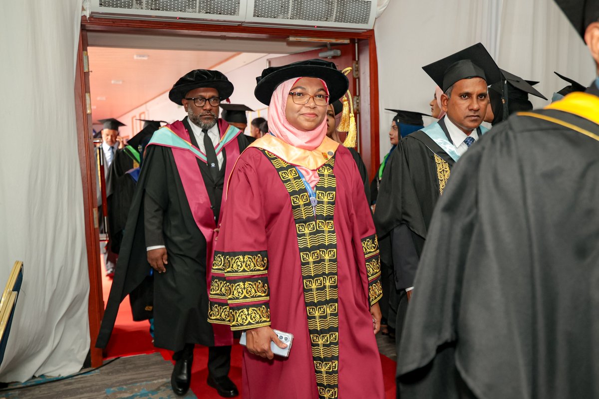 VillaCollegeMv's tweet photo. Villa College faculty members process into the hall to open the academic proceedings. Behind every qualification conferred this morning stands the mentorship, supervision and subject expertise of our academic staff. We acknowledge their contribution to strengthening teacher education across the country.

#VillaCollege #VCGraduation2026 #AcademicLeadership