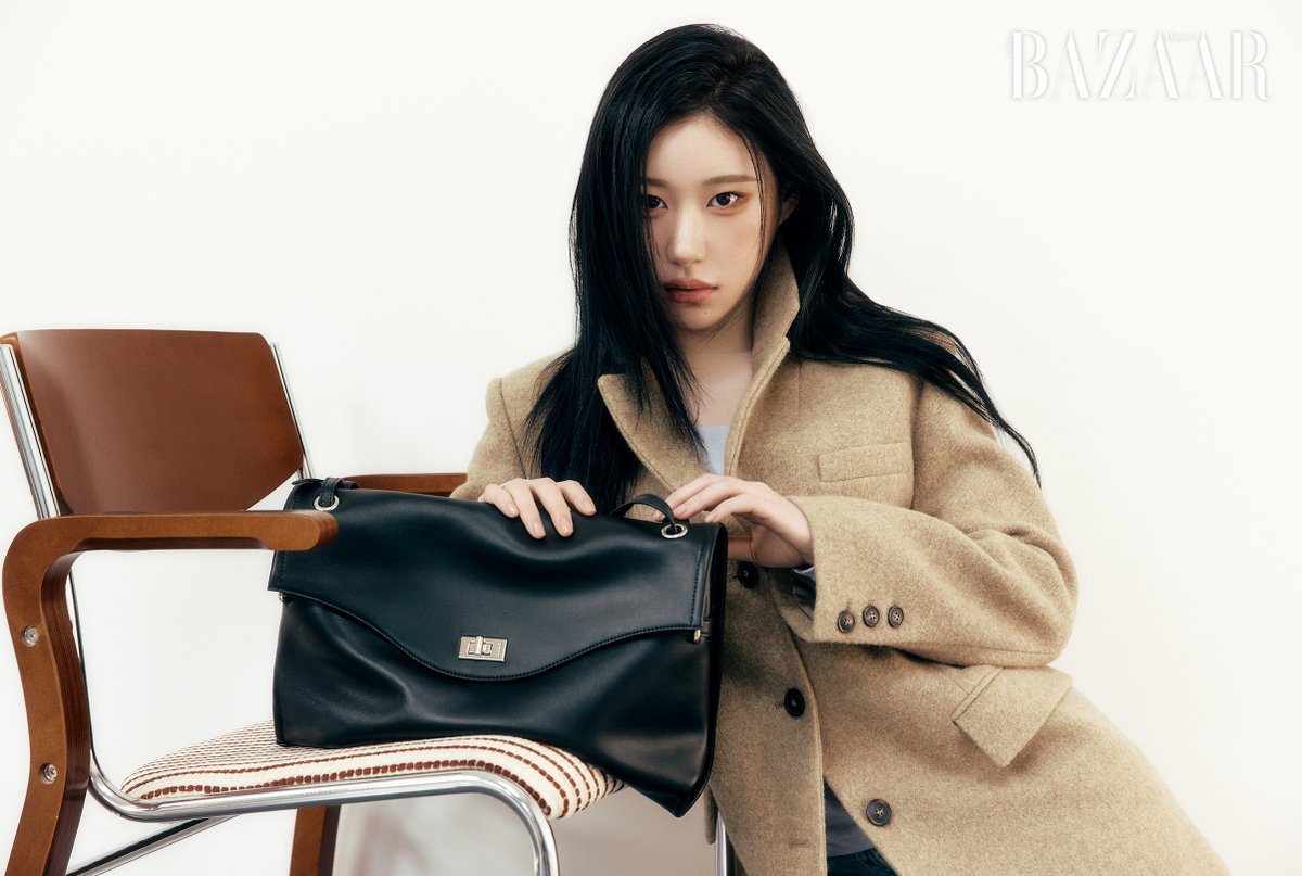 ITZYofficial's tweet photo. CHAERYEONG X Harper’s BAZAAR Korea X JOY GRYSON (1)
NOVEMBER, 2026

#ITZY #MIDZY @ITZYofficial
#CHAERYEONG #채령
#하퍼스바자 #harpersbazaarkorea
@bazaarkorea 
#조이그라이슨 https://t.co/EtPFYJmOwu