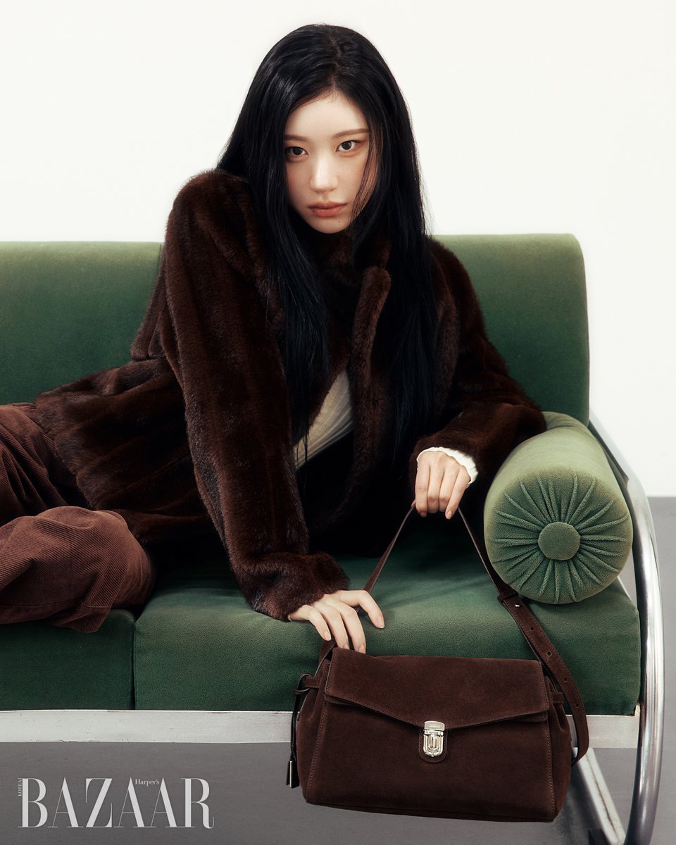 ITZYofficial's tweet photo. CHAERYEONG X Harper’s BAZAAR Korea X JOY GRYSON (1)
NOVEMBER, 2026

#ITZY #MIDZY @ITZYofficial
#CHAERYEONG #채령
#하퍼스바자 #harpersbazaarkorea
@bazaarkorea 
#조이그라이슨 https://t.co/EtPFYJmOwu