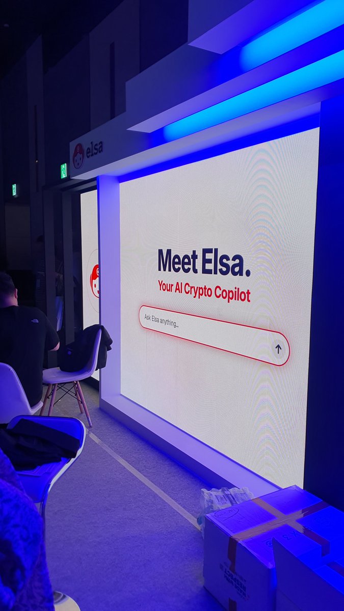 daisy_hyd's tweet photo. Meet #Elsa 한복입은 거 넘 귀엽 ㅎㅎ https://t.co/ihyg0ry0PQ