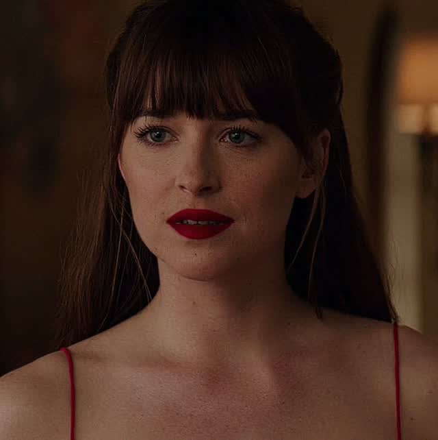 elprotegido's tweet photo. I got my red dress on tonight. https://t.co/Uu7yynJ43y