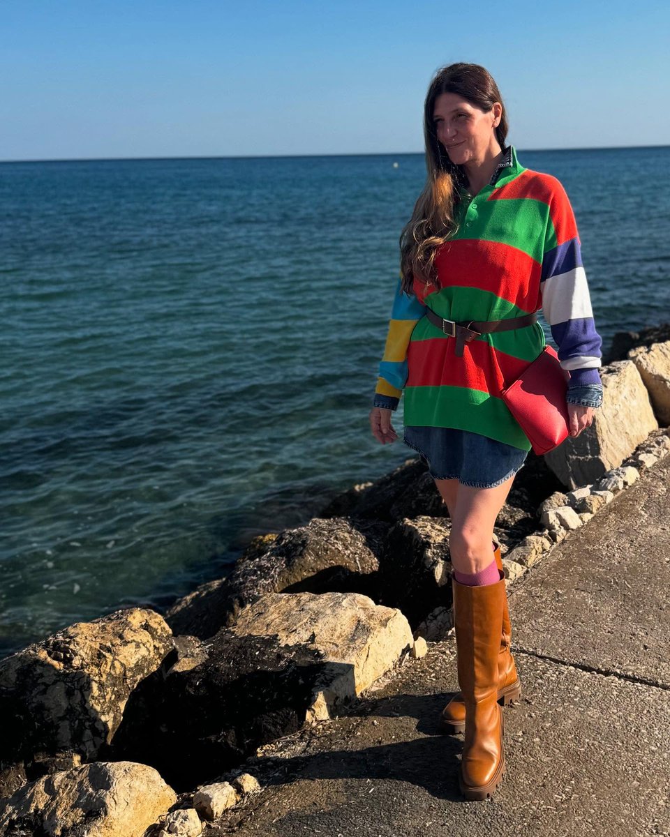 chantalracing's tweet photo. It’s the season of sometimes unusual mixes when the weather is unpredictable. That’s when we create our most fun and creative outfits. Happy day, happy life. https://t.co/XPIOssNTO1