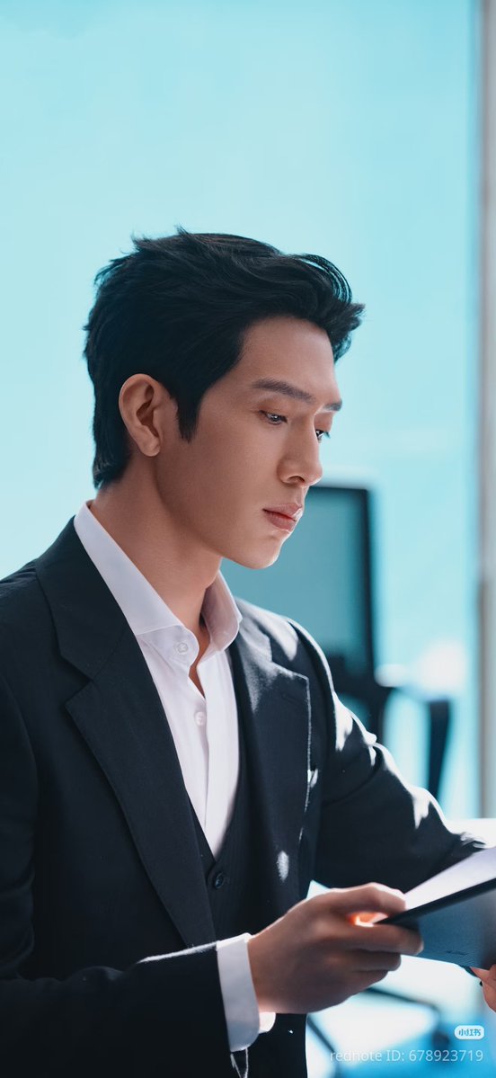 chaleenajaja's tweet photo. เอาไว้ตั้งหน้าจอโทรศัพท์กัน ❤️ Luke 
#JingBoran https://t.co/6oPMvtGJ8K