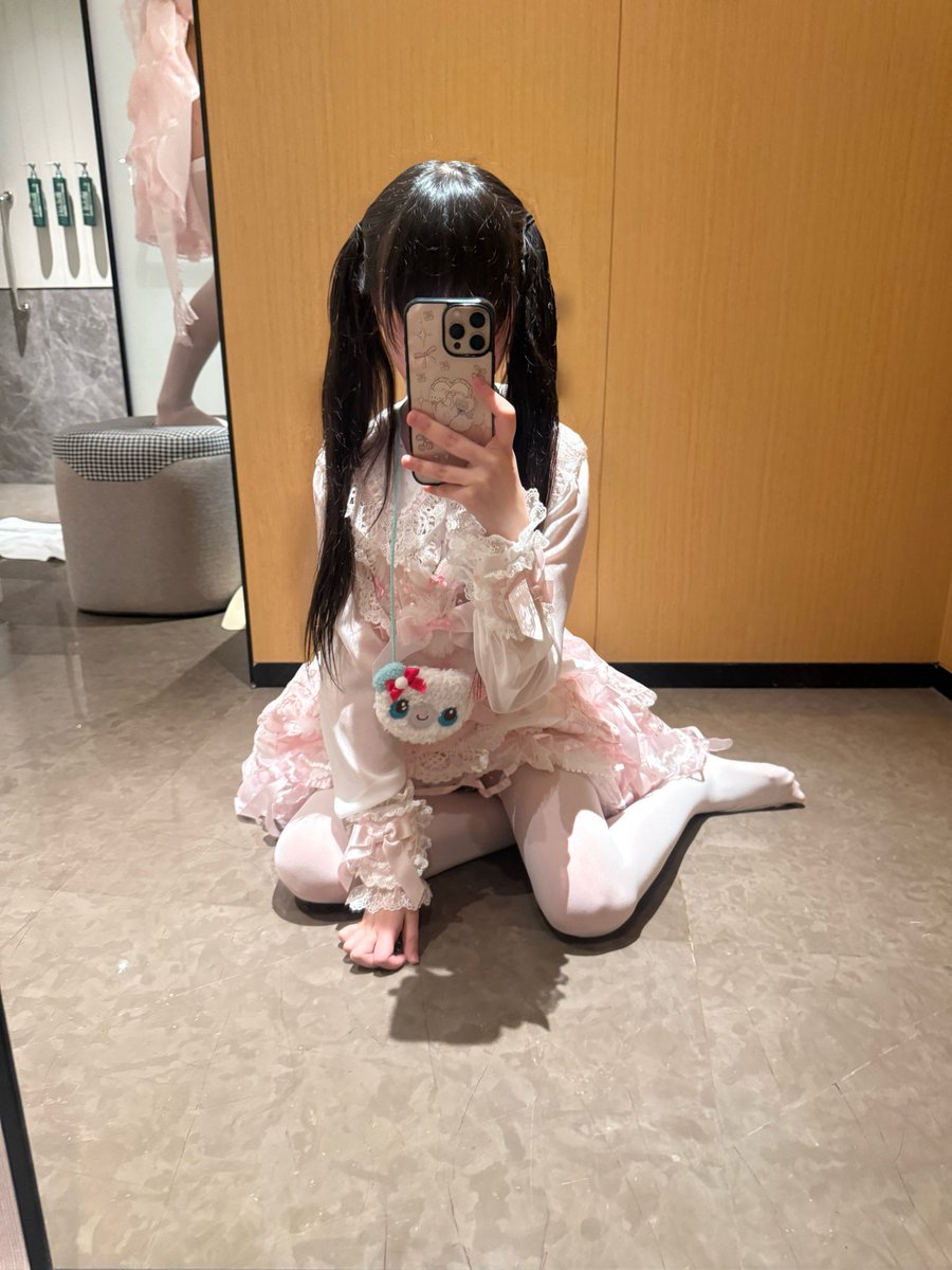 Euillllli's tweet photo. 以为自己都看透 以为再见都是很久以后 https://t.co/4avWa6Ly09