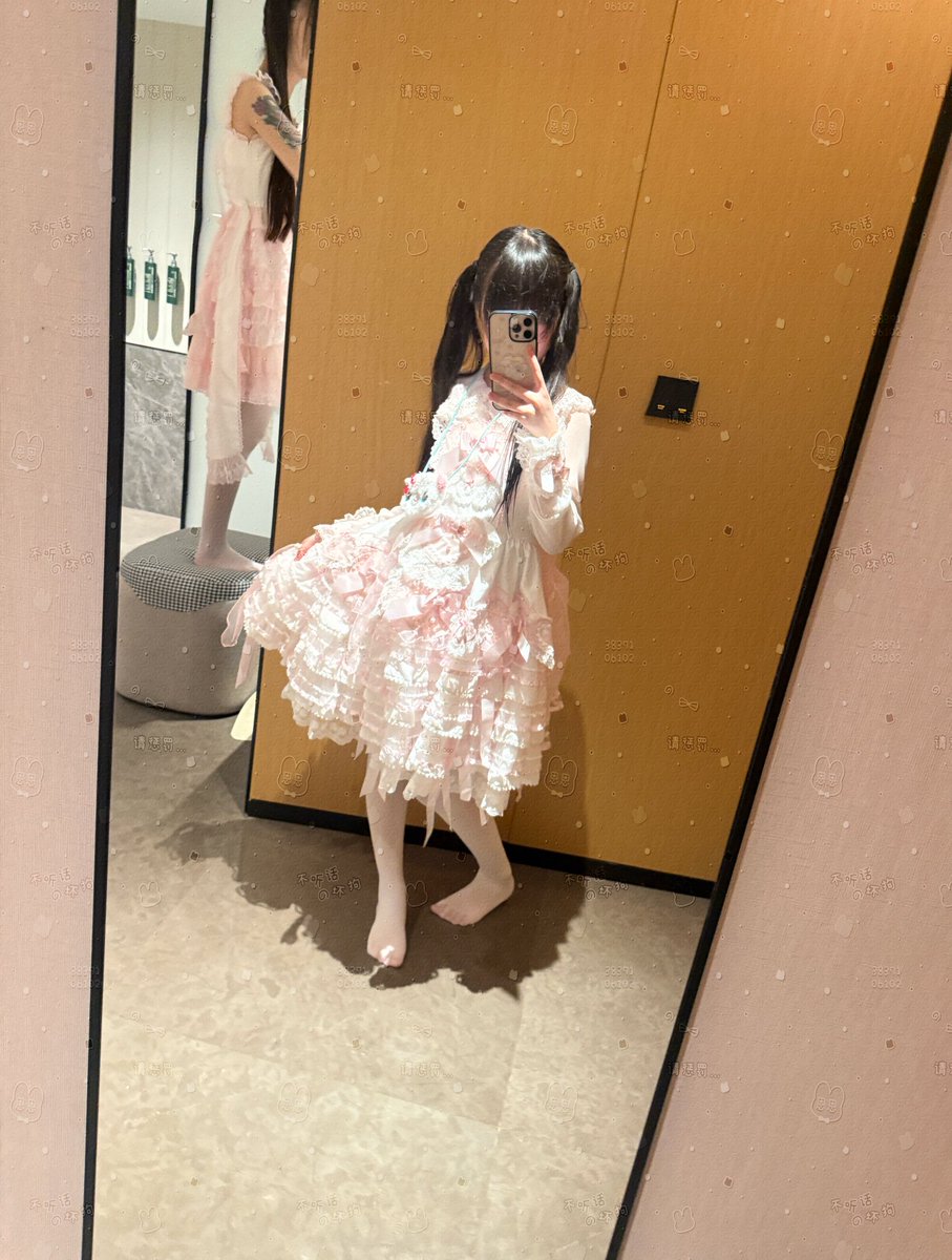 Euillllli's tweet photo. 以为自己都看透 以为再见都是很久以后 https://t.co/4avWa6Ly09