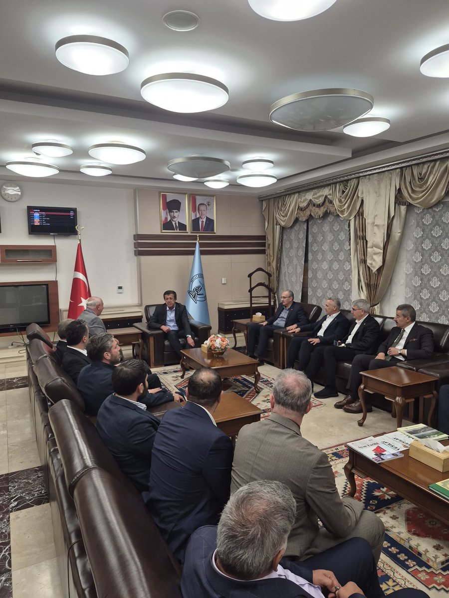 ZeybekciNihat's tweet photo. 📍 Elazığ

Tunceli programımız kapsamında ilk durağımız Elazığ.

Bizleri samimiyetle karşılayan, yalnız bırakmayan kıymetli teşkilat mensuplarımıza ve hemşehrilerimize gönülden teşekkür ediyorum.

Birliğimiz daim, muhabbetimiz güçlü olsun! https://t.co/1RYg5lHuul