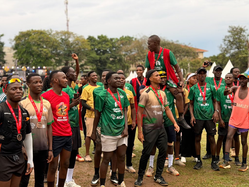 DicksonRwabiizi's tweet photo. @mkainerugaba ran the hills with me what a privilege to be part of the journey Tunakushukuru sana Simba #makrun @JKamugira15 @JanetAkatukunda @mutabuuza11 @TrevisMuhwezi @DaudiKabanda @HonTwallafadil @plumukc @FrankGashumba https://t.co/OZ09mM9J6v