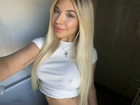 haileyymint's tweet photo. I am very good at behaving. I just choose 
not to sometimes https://t.co/CSIow5h61f