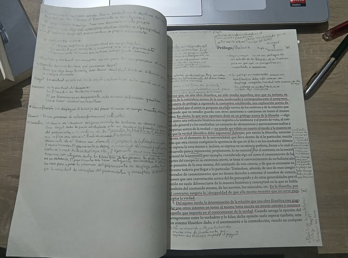 Monlooop's tweet photo. Cuando comencé a leer libros rarísima vez los rayaba, los consideraba algo más que objetos, afortunadamente ya no pienso eso. Al comenzar a leer filosofía esto de escribir, trazar esquemas e ideas es ya una necesidad. 
Esto es el Prólogo de la Fenomenología del espíritu de Hegel. https://t.co/DiZwIEFXuW