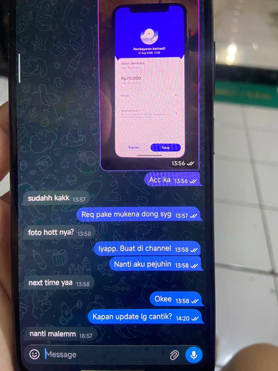 kysanagisa's tweet photo. ada gilanya nih istri 6 hari pasca melahirkan malah suaminya kayak gini, sakit banget ini bayangin gimana perasaan istrinya😭😭😭
emang bener jangan kasian ke suami ya🫠 https://t.co/5xRzcLaxse