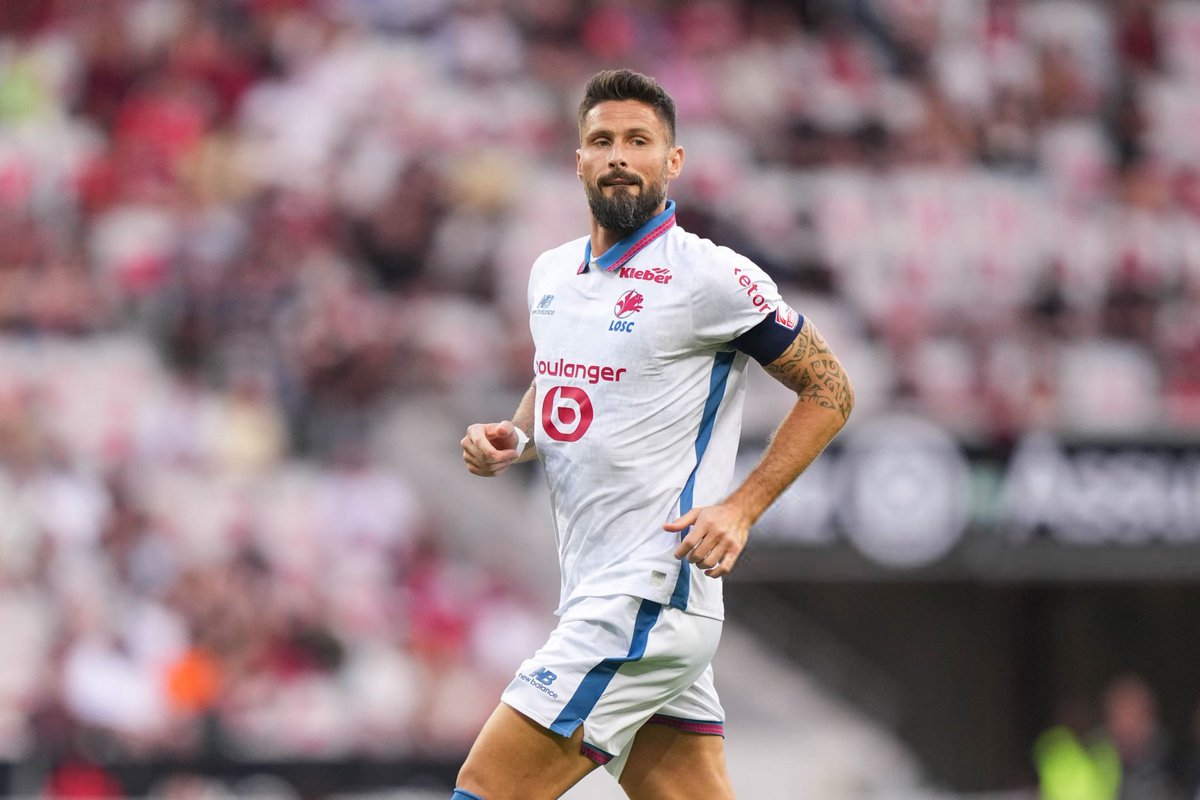 TouchlineX's tweet photo. 🚨 𝗗𝗜𝗗 𝗬𝗢𝗨 𝗞𝗡𝗢𝗪: Olivier Giroud has scored more goals in his career than:

• Robin van Persie
• Ronaldo Nazario
• Wayne Rooney
• Didier Drogba
• Andriy Shevchenko

He turns 40 today! ✨ https://t.co/ziJrAn18sh