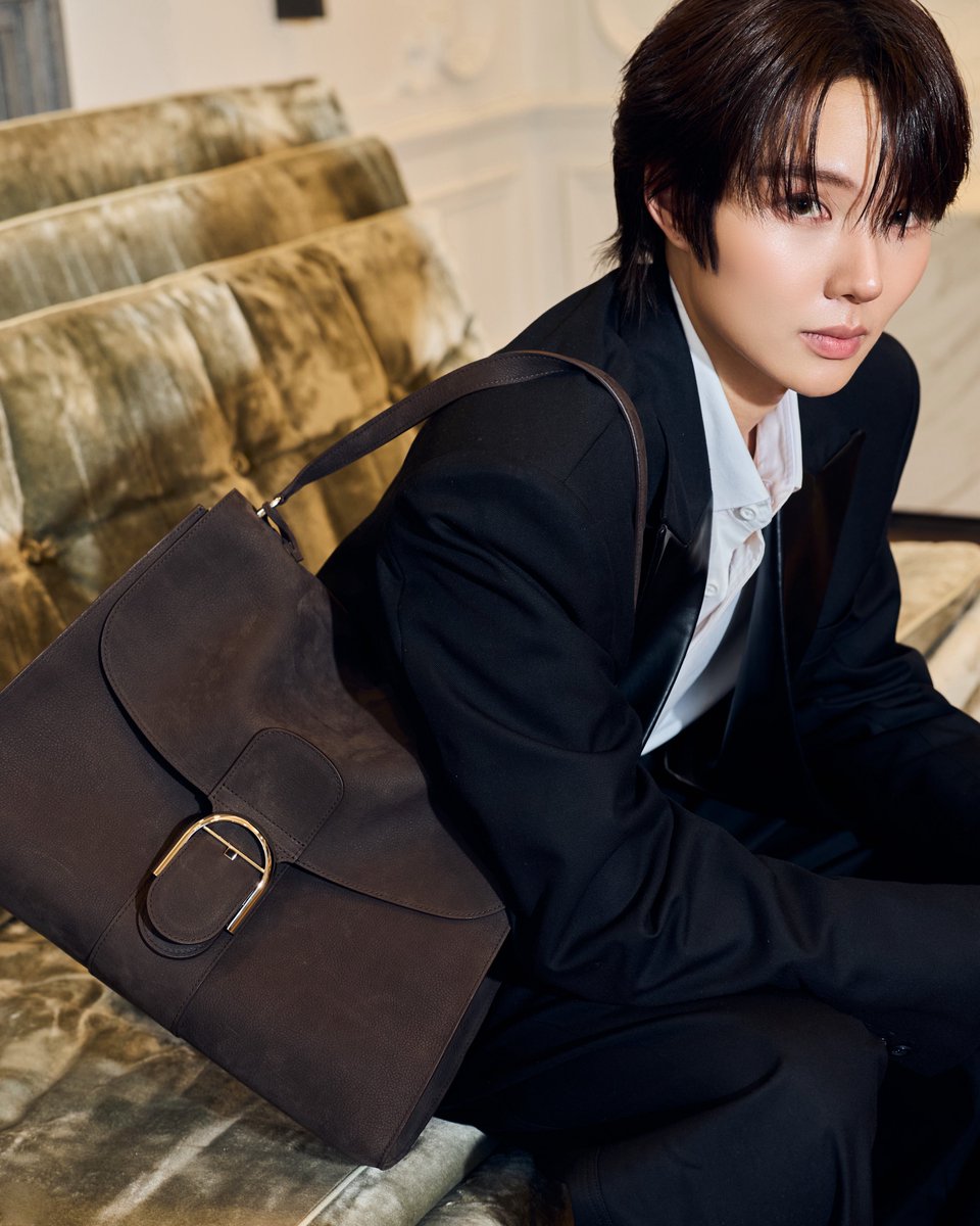 aelliseugim's tweet photo. Moments like this make the journey feel so special. 🤍 Nampingster in Brussels with Delvaux is another beautiful reminder of how far he has come and how much more is waiting ahead.

A DELVAUX MOMENT WITH NAMPING

#NampingxDelvaux
#Delvaux #nampingster https://t.co/ajdZyEuWhr