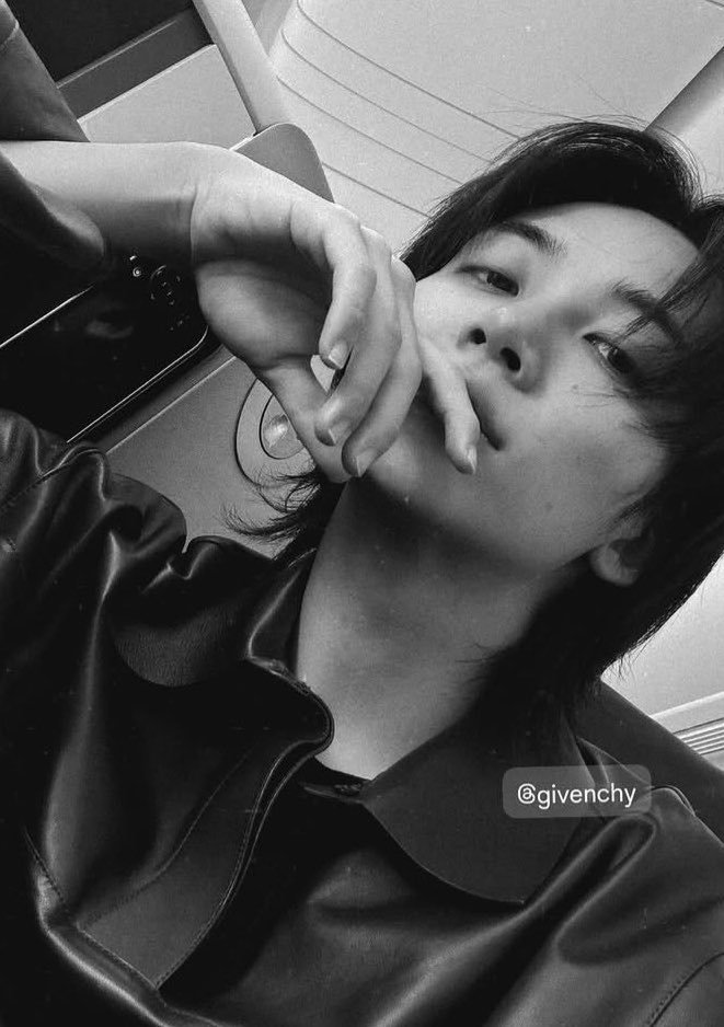 cherryguoz's tweet photo. Gesucri autami https://t.co/VRozq9sm99