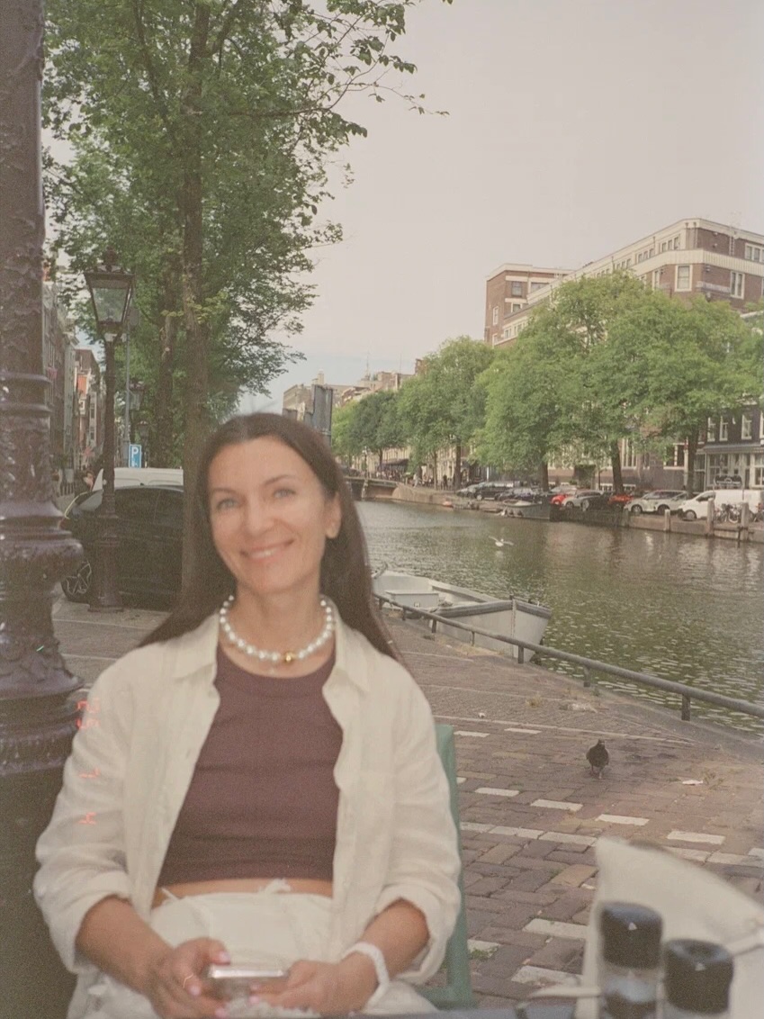 Tuchee345's tweet photo. Amsterdam – Valencia – Moscow – Nizhny Novgorod – Saint Petersburg

I have this habit of developing film 100 years later, but then you forget what great photos are on it. https://t.co/yv9r1t6Wy1