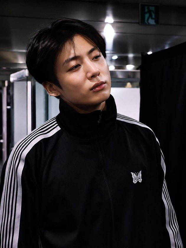 JEONKH_'s tweet photo. Boyfriend Jungkook <\3 https://t.co/aLseolVscz