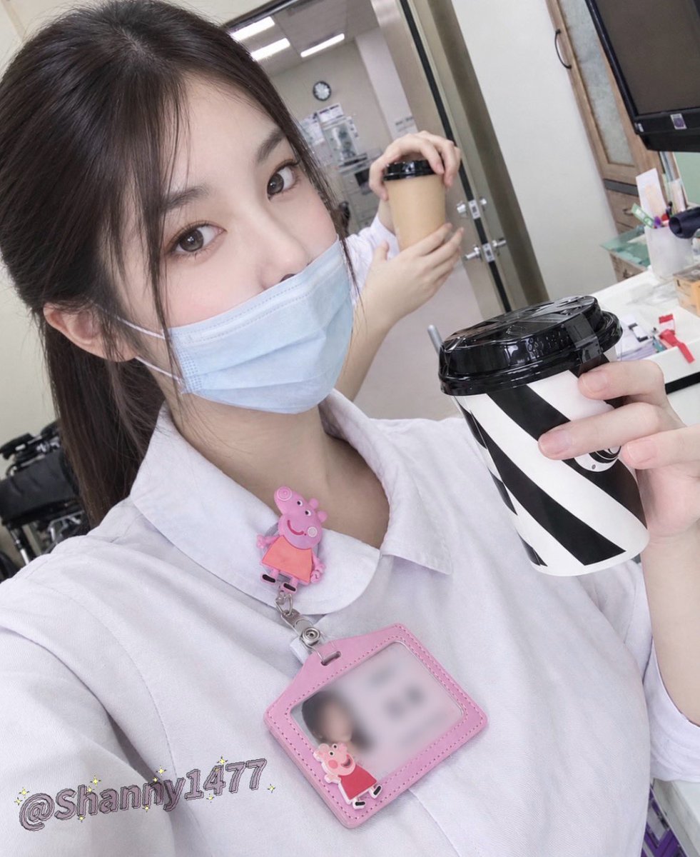 Shanny1477's tweet photo. 平常的我是一個好相處的女孩 沒有什麼偶包🧏🏻‍♀️

個性活潑 很好相處
有禮貌我就會一直對你很有禮貌

目前單身 這題真的被問很多次🤣 https://t.co/5hDZwqqMRn